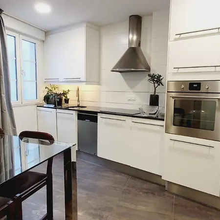 Апартаменти Premium Penthouse For 4 Adults In The Heart Of The Ов'єдо