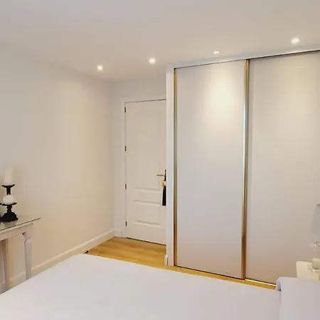Premium Penthouse For 4 Adults In The Heart Of The Апартаменти