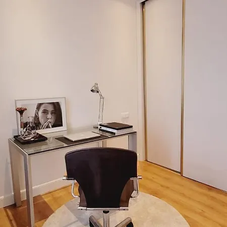 Premium Penthouse For 4 Adults In The Heart Of The Апартаменти *