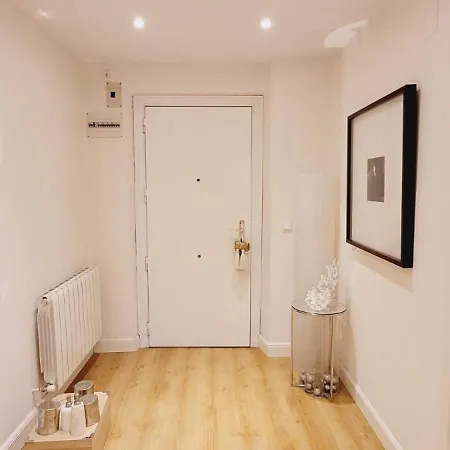 Апартаменти Premium Penthouse For 4 Adults In The Heart Of The